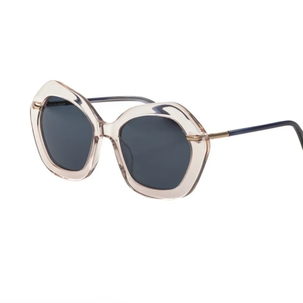 NWT Elton John Eyewear A-LIST Women's Polarized Sunglasses with Case & Cleaner